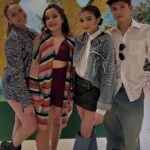 Sienna Belle Instagram - “além do arco-íris tem um lar…” e o palco é sem dúvidas o MEU LAR! <3 🌈🫧✨ tivemos nossa OPENING NIGHT! 🥹 estreamos!!! apresentamos nosso espetáculo para um público lindo, receptivo e de coração quentinho! ♥️ aaa, minha Glinda! minha Bruxa boa do Norte! 💖 grata a @fernanda_chamma e @sandrochaim por acreditar e confiar em mim para dar vida e mais cor a uma personagem tão icônica, especial e imortal! 🧚‍♀️💐 obrigada a cada pessoinha da nossa equipe imensa que investiu tamanha dedicação, tanto tempo e esforço para levantar nosso espetáculo em tempo recorde! <3 🥳 elenco! nós conseguimos! estreamos! e mais uma vez, encontrei uma nova família para exercer o que mais amo e contar uma história que marcou gerações! 👠✨💚🎭 obrigada @magicodeozmusical por me dar a oportunidade de reencontrar amigos e pessoas com quem eu já contracenei, admiro e amo tanto, e encontrar novos colegas em quem me inspiro, já amo e considero tanto! o teatro nos possibilita encontros com almas tão interessantes, pessoas tão diferentes de nós mesmo mas ali por um mesmo propósito… fazer teatro! <3 🫶 sou fã de cada um! thanks mommy and daddy for absolutely everything and doing the possible and impossible, sacrificing so much just to make my dream come true! i am truly so grateful! <3 love you guys ♥️ aqui está um carrossel de muito amor! fragmentos de uma noite inesquecível <3 viva a arte! viva o teatro musical! 🫧 espero vocês no nosso mundo encantado de Oz! 🎟️🫧🌈🌟