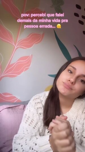 Sienna Belle Instagram - eu faço isso constantemente… VIVENDO E APRENDENDO GALERA KKKKKKKK 🥲🫠

#reels #explore #explorepage #explorar 😝