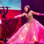 Sienna Belle Instagram - O nosso mundo encantado de Oz está na reta final da temporada! Esperando vocês nas últimas apresentações do @magicodeozmusical <3 ✨💐💖 Garante já o seu ingresso! @teatroprocopioferreira #magicodeoz #glinda #wizardofoz