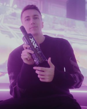Simon Minter Instagram - It’s a beautiful thing.

XIX Vodka is a trading brand of the Sidemen
