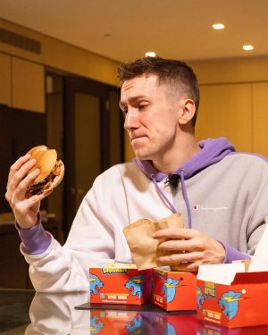 Simon Minter Instagram - Just couldn’t wait to have this meat in my mouth. 

📷: @nick.w.minter