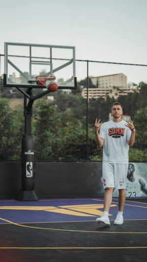 Simon Minter Instagram - Clean.