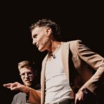 Simone Paciello Instagram - Grazie Milano ❤️ La prima data di Esperienze D.M. dal vivo a teatro è stato un successo incredibile. I primi sorpresi da tutto ciò siamo noi 3 in primis. Eravamo terrorizzati all'idea di portare dal vivo un format mai provato dal vivo e del tutto IMPROVVISATO. Sarà stato merito del teatro pieno e del pubblico meraviglioso di ieri, ma è stata la cosa più bella, divertente e vera che abbiamo mai fatto in undici anni di video. La cosa ci rende incredibilmente orgogliosi. Pronti per il tour?😏 Teatro Martinitt