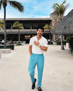 Simu Liu Instagram - necesita relajación