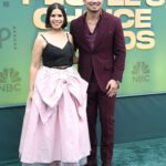 Simu Liu Instagram - it’s not every day that one gets to host the people’s choice awards. thank you to @nbcuniversal for putting your faith in me, and a special thank you to everyone at home who tuned in to watch! styled by @chloekeiko groomed by @mirachai Los Angeles, California