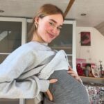 Sina Deinert Instagram - Baby 🍼 or Butt 🍑 is the question!?!?