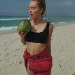Sina Deinert Instagram - Girl from Germany loves Ipanema 💚🇧🇷🙊 Ipanema, Rio De Janeiro, Brazil