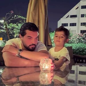 Sina Mehrad Instagram - ❤️… شب نشینی با آقا هامون 
سهیلیِ کوچک 😁👦🏽
@hamoon_soheili