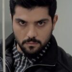 Sina Mehrad Instagram - 💔 @behrangtofighi @alizandevakili @aghazadeh.series #حامد_عنقا Video: @nadiyadinii 🙏🏼🌹