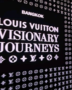 Sirin Horwang Instagram - Captured last night at #LVtheplace
ค่ำๆ วีดีโอมาเพิ่ม 🤣🤣 wowza @louisvuitton