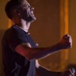 Sirvan Khosravi Instagram - - ۱۰ از ۱۰ ✨ 🎥 @mohsen.motefakeriyan #sirvankhosravi #sirvanconcert #sirvanrasht رشت