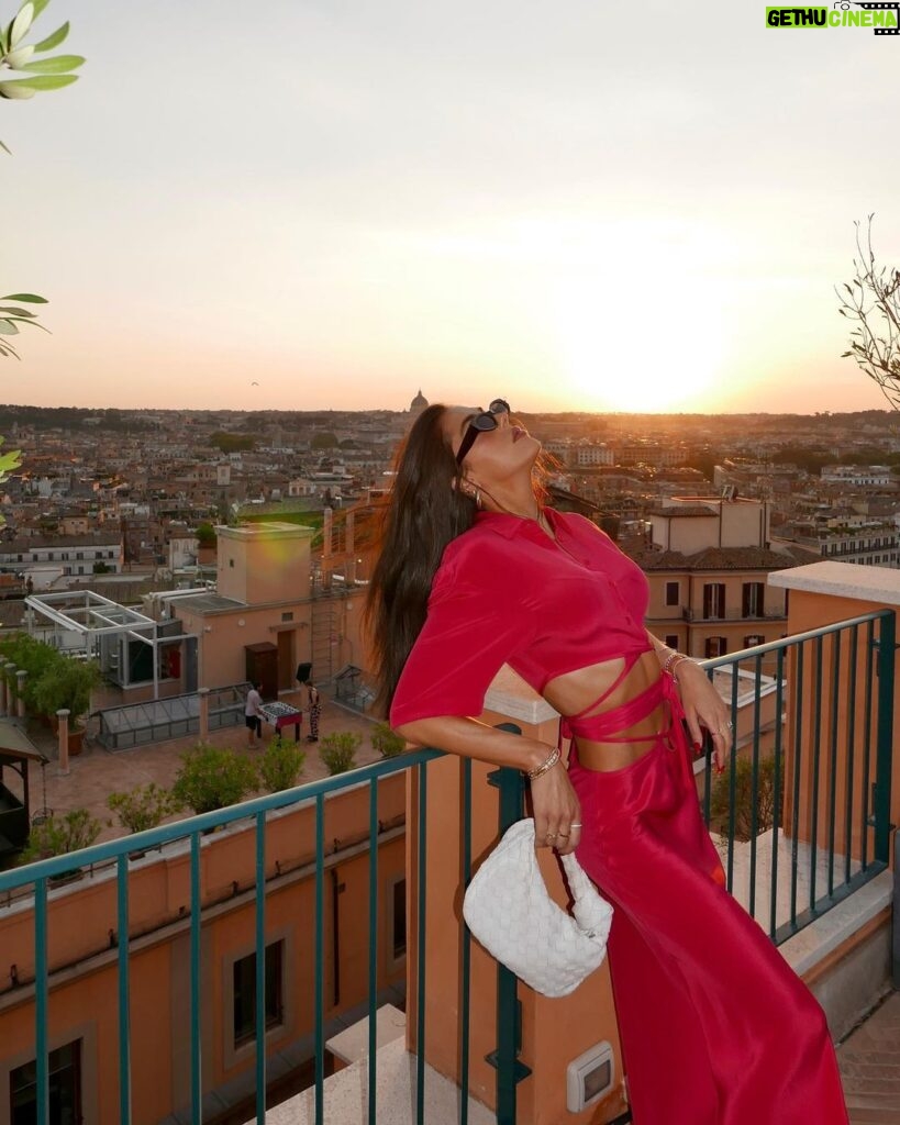 Sistine Rose Stallone Instagram - 📍Rome Italia, Roma