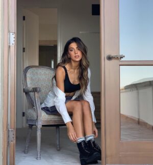 Sistine Rose Stallone Instagram - Lounging in @neiwaiofficial 🖤 wearing the comfortable 2021 Barely Zero bra 

#neiwai #madetolivein #friendsofneiwai