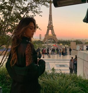 Sistine Rose Stallone Instagram - Angus, thongs & perfect snogging