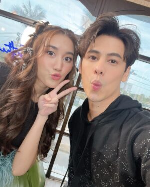Siwat Chotchaicharin Instagram - Coming soon 🎉🍧🍭
Sing with me ร้องกับซี - เบส คำสิงห์
@bestkamsing 
#amycchannel
#ร้องกับซี 
#เบสคำสิงห์