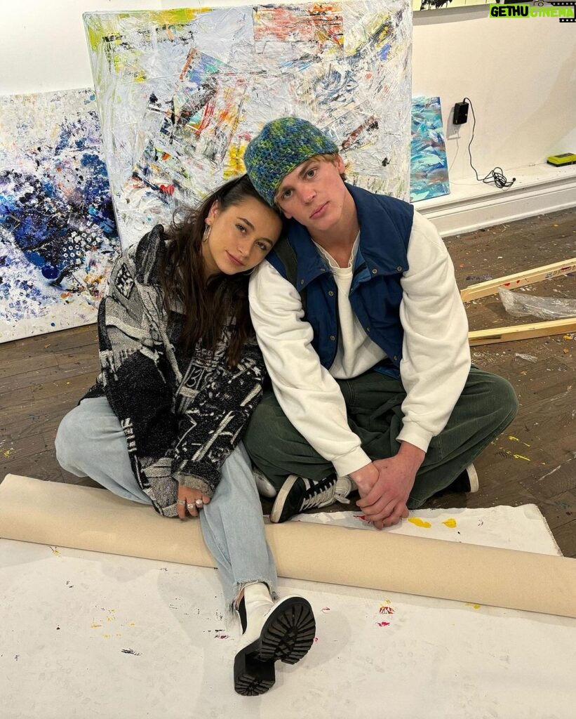 Sky Katz Instagram - we went to see some art