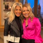 Skylar Astin Instagram - Had a great time sitting down with @kellyripa and @dejavuspeaks on @livekellyandryan today! It’s my mother @queenmerrie ‘s favorite show! So we got to talk all things @sohelpmecbs , my new song ‘Gravity’, and even the legend that is Queen Merrie! Suit: @stylebysarai Grooming: @haileicall Style: @sarahdarceystyle New York City