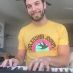 Skylar Astin Instagram - Tinkering around 🎹 Live 10/16/22