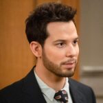 Skylar Astin Instagram - Epsidoe 2 of Season 2 of @sohelpmecbs airs tonight!! 🐊😂 Had to dust off my puppeteering skills!! Also available on @paramountplus 💥