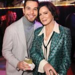 Skylar Astin Instagram - @sohelpmecbs and @cbstv fam at #Superbowl58 for #CBSPremiereWeek 🏈 SEASON 2 of Todd airs TOMORROW Feb 15 🔎 Las Vegas, Nevada