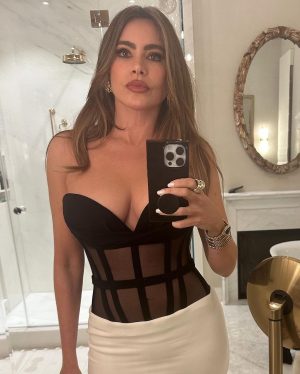 Sofía Vergara Instagram - 💖 #billboardwomanoftheyear