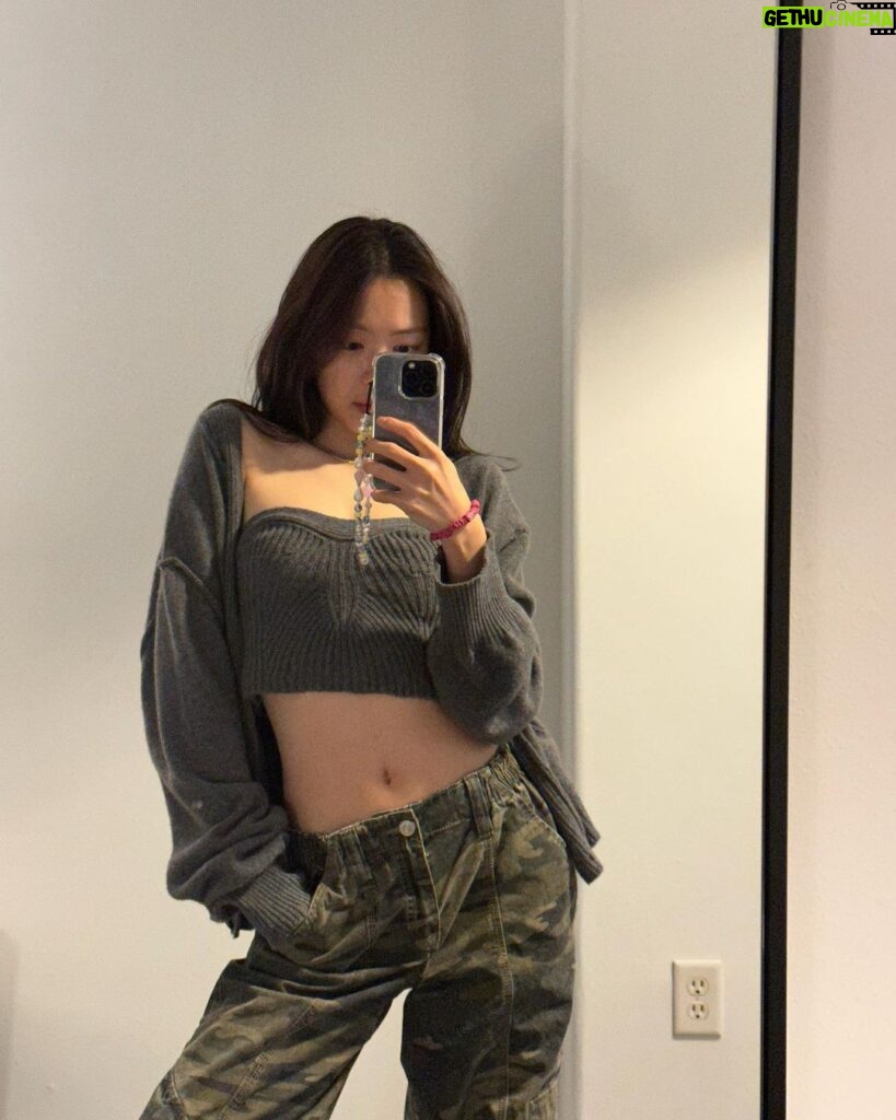 Son Na-eun Instagram - 여름안녕