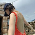 Son Na-eun Instagram - 🧡