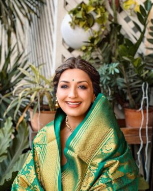 Sonali Bendre Instagram - तिळगुळ घ्या गोड गोड बोला 💚
Happy Makar Sankranti 🥰