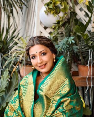 Sonali Bendre Instagram - तिळगुळ घ्या गोड गोड बोला 💚
Happy Makar Sankranti 🥰