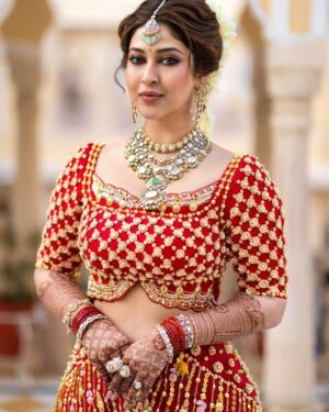 Sonarika Bhadoria Instagram - 18-02-2024♥️✨🧿

Photography @dipak_studios 
Jewelry @asvpolkis 
Mua @dipak_nayak1.0 
Hair @fatima_ahmed1309 
Jewelry pr @colatchofficial