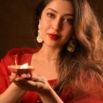 Sonarika Bhadoria Instagram - 🪔💥♥️✨🧿💫 🎥 @deepak_das_photography 👗 @bunaai
