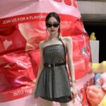Song Jia Instagram - #광고 #GENTLEMONSTER #GENTLEJELLY #GENTLEMONSTER2024 🩵🩷💛💚🍬 𝐷𝑜 𝑛𝑜𝑡 𝑒𝑎𝑡 ⸜( ᵒ̴̶̷̤࿀ ᵒ̴̶̷̤ )⸝ @gentlemonster