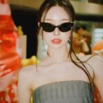 Song Jia Instagram - #광고 #GENTLEMONSTER #GENTLEJELLY #GENTLEMONSTER2024 🩵🩷💛💚🍬 𝐷𝑜 𝑛𝑜𝑡 𝑒𝑎𝑡 ⸜( ᵒ̴̶̷̤࿀ ᵒ̴̶̷̤ )⸝ @gentlemonster