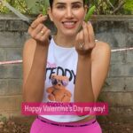Sonnalli Seygall Instagram - Self love + Purpose + Ability to give = Pure love for me ❤️ *Do the math * #HappyValentinesDay !
