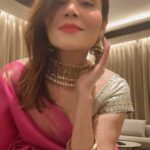 Sonu Kakkar Instagram – अभी नहीं, अभी नहीं 🩷
#reels #abhinajaochodkar #love #songs #sonukakkar #wearing #saree #sareelove #reelsinstagram #traditional #look #reelsindia