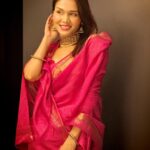 Sonu Kakkar Instagram - Saree…My fav attire💖 #sonukakkar #love #wearing #saree #indian #attire #traditional #look