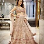 Sonu Kakkar Instagram - Wore this beautiful Lehnga Choli by @bindaniofficial for the ITA Awards 2022 last night✨ I know it’s quite similar to the one I wore earlier but loved it so wanted to wear something similar looking so here it is☺️ #ita2022 #sonukakkar #wearing #lehnga #choli #indian #attire