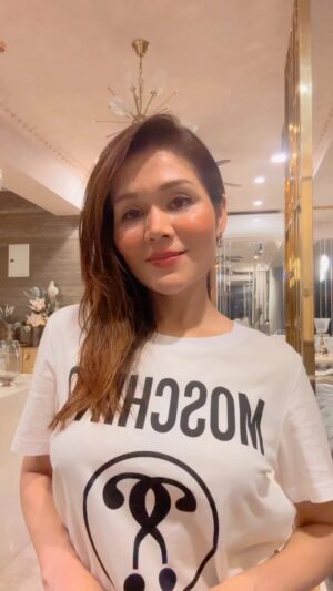 Sonu Kakkar Instagram - Soniya Je Tere Naal♥️

#soniyejeterenaal #sonukakkar #singingliveathome #live #acapella #reels #punjabi #singinglive #instagam #vocals