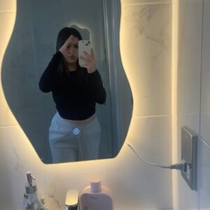 Sophia Grace Brownlee Instagram - 🫧🦢🤍
