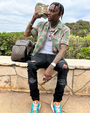 Soulja Boy Instagram - Real loyalty happens behind your back. #SODMG 💰
