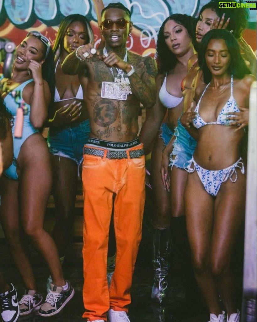 Soulja Boy Instagram - Bust it down music video / movie 🎥 coming soon 💎💎🥶🥶🎥🎥