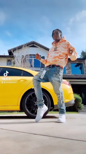Soulja Boy Instagram - Lean then snap challenge winner get 1000$ on cash app announced July 1st upload your video and use the sound “lean then snap” on instagram reels and TikTok 🕺🏾 🔥🔥‼️😎 #souljaboy #leanthensnapchallenge