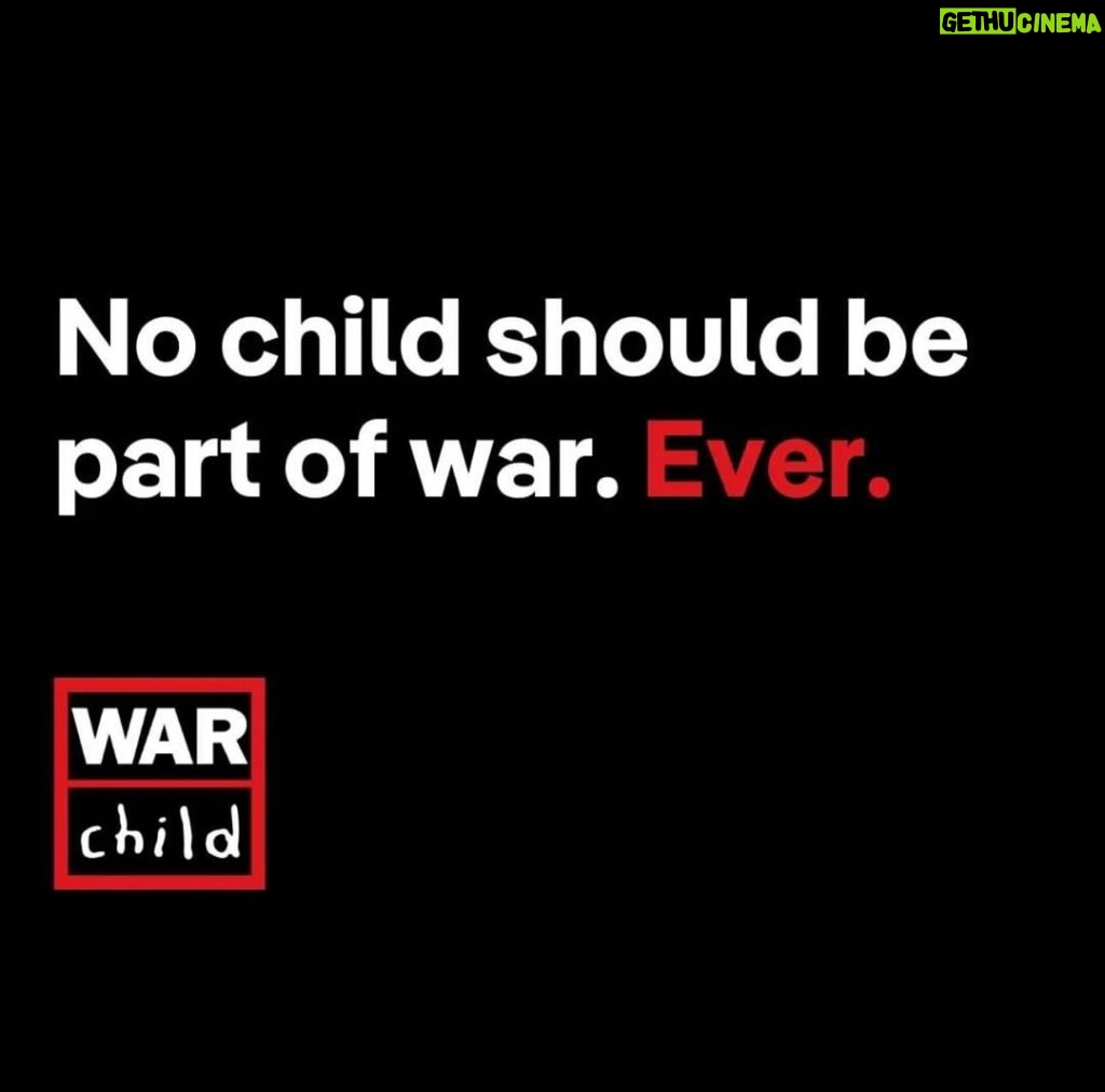 Stanley Tucci Instagram - I started working with War Child last year because they are crucial in helping so many who are suffering from the horrors of conflicts all over the world. Their work and their message is vital and needed now more than ever. I believe that all of our children deserve to live in safety and peace. Let’s work together to achieve that.