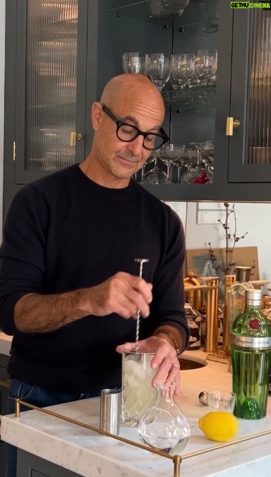 Stanley Tucci Instagram - #ad A slightly delayed farewell to summer. All you need is…⁣⁣⠀ ⁣⁣⠀ 30ml of Tanqueray No. Ten⁣⁣⠀ 30ml of limoncello ⁣⁣⠀ 100ml sparkling water ⁣⁣⠀ Ice ⁣⁣⠀ Twist of lemon ⁣⁣⠀ ⁣⁣⠀ … give it a go (even if it’s cold outside!) 🍋