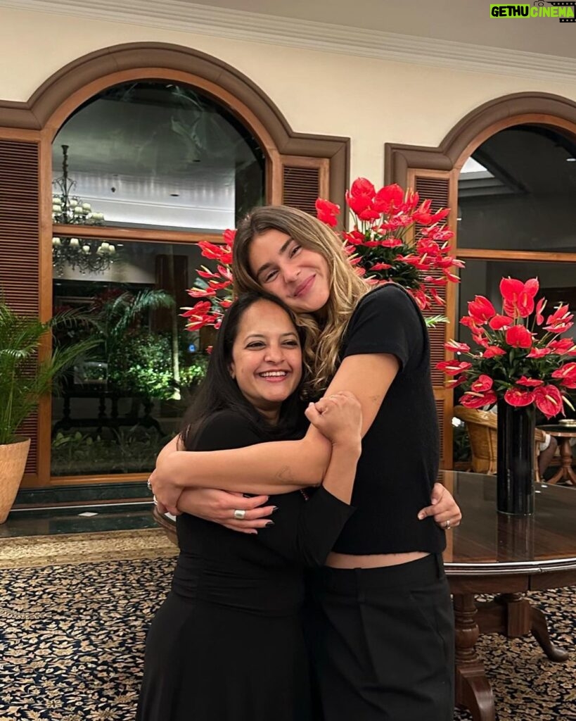 Stefanie Giesinger Instagram - anzeige | Thank you @wildelements for bringing @krithi.karanth and me together and for supporting the work of @cwsindia 💗 India Karnataka