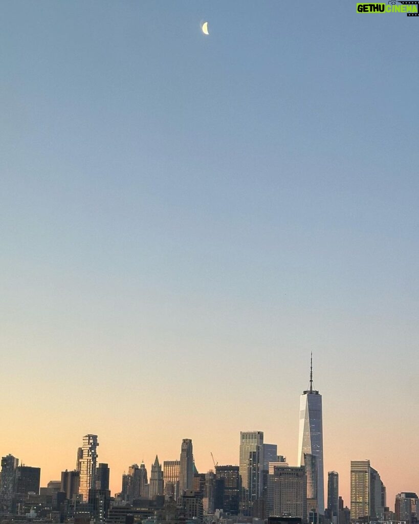 Stefanie Giesinger Instagram - You’re making me smile. a lot. New York, New York