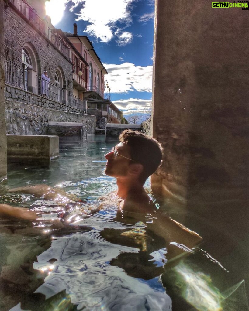 Stefano Lepri Instagram - A volte serve fermarsi per far riposare un po’ la mente e il corpo 😍 oggi purtroppo si torna già a casa.. siete mai stati alle terme ?! Terme Bagni Nuovi, Bormio