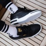 Stefano Lepri Instagram - Do di matto sul terrazzo perche indosso il nuovo sballo .. le nuovissime CApro rendono le escursioni domiciliari molto più stilose 💪🏻😁 @PUMA disponibili da @FootlockerEU #CApro #PUMA #FootlockerEU #Adv 315/366 @zanella_productions