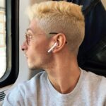 Stefano Lepri Instagram - Il cambiamento non è mai doloroso, solo la resistenza al cambiamento lo è. E tutte le vite che abbiamo vissuto e quelle che dobbiamo ancora vivere sono piene di alberi e foglie che cambiano. Cominciate col fare ciò che è necessario, poi ciò che è possibile. E all'improvviso vi sorprenderete a fare l'impossibile. ☀️ 266/366
