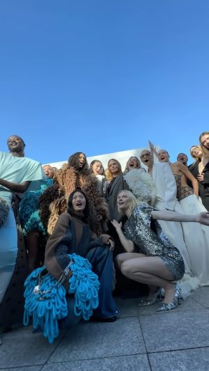 Stella McCartney Instagram - A MESSAGE FROM MOTHER EARTH: I feel so proud to be surrounded by such powerful Stella girls and boys, some new and some dear lifelong friends… x Stella 

#StellaMcCartney #StellaWinter24 #MotherEarth #PFW #PFW24